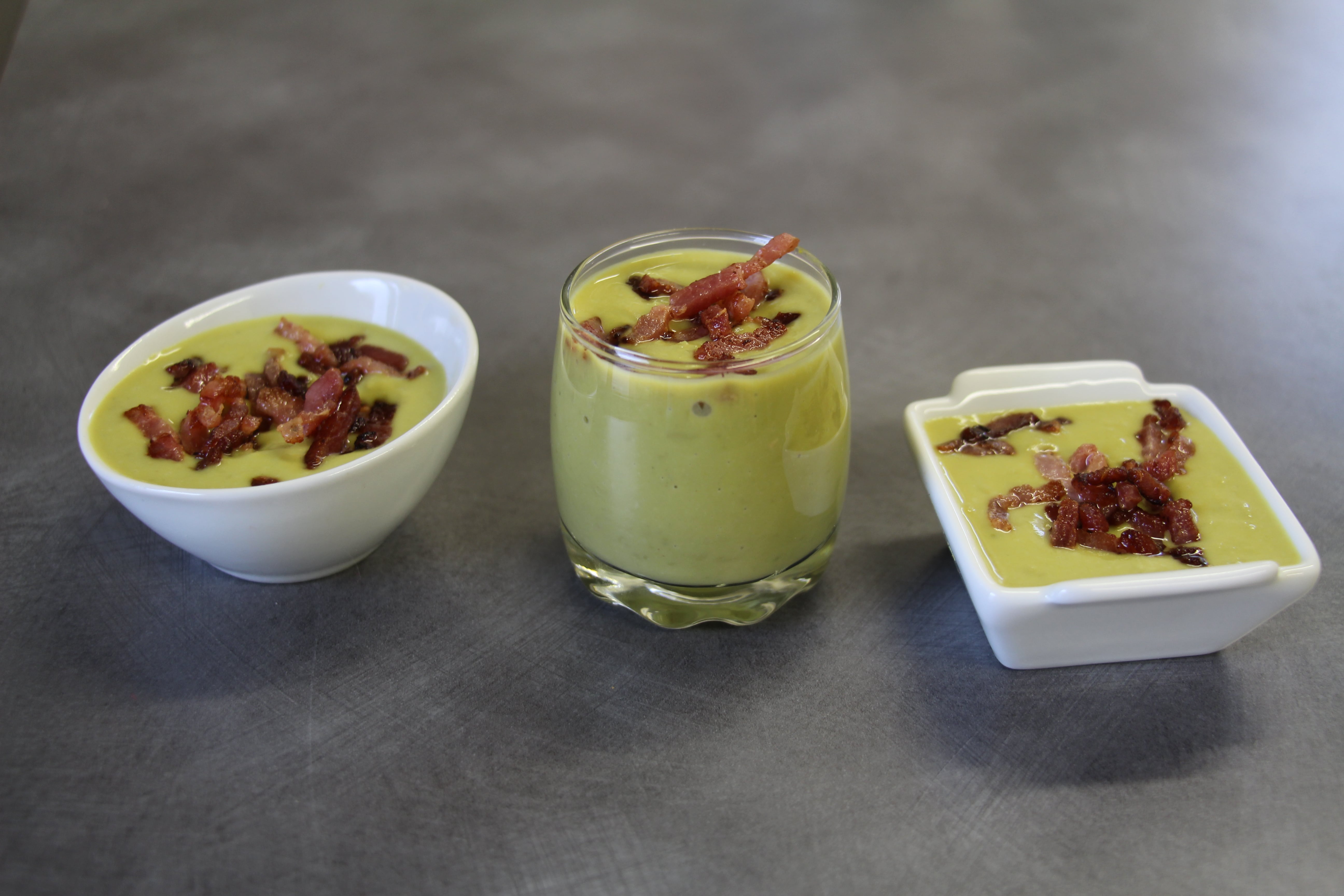 Recette originale et savoureuse de verrines aux petits pois et lardons
