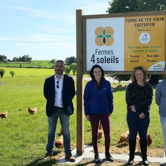 2019-05-14_Remise panneau 4S Mahé Céline (12)